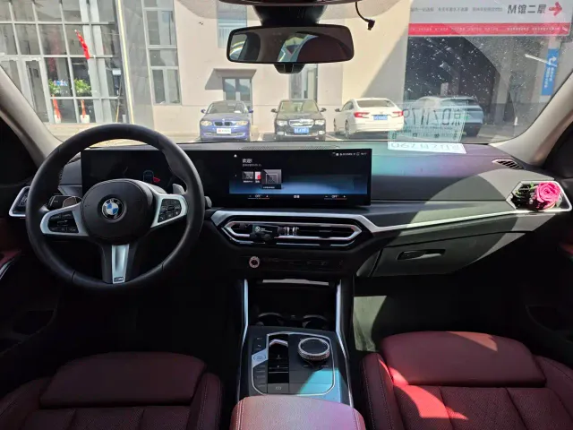 BMW 3 Series — Фото автомобиля 8
