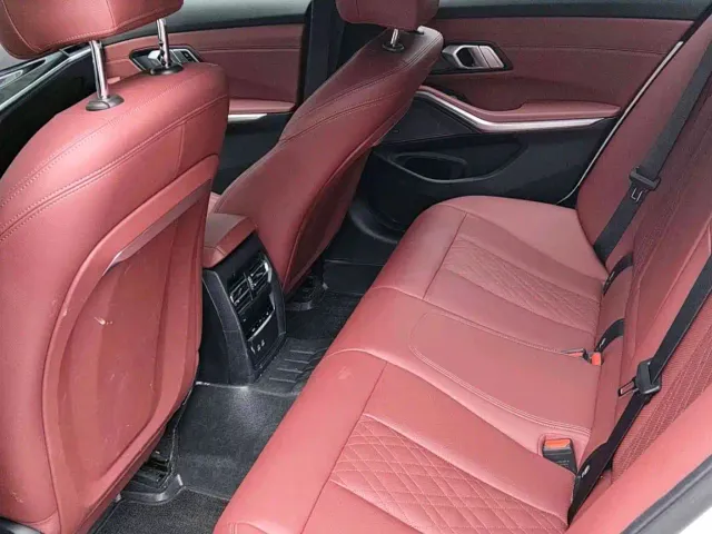 BMW 3 Series — Фото автомобиля 10