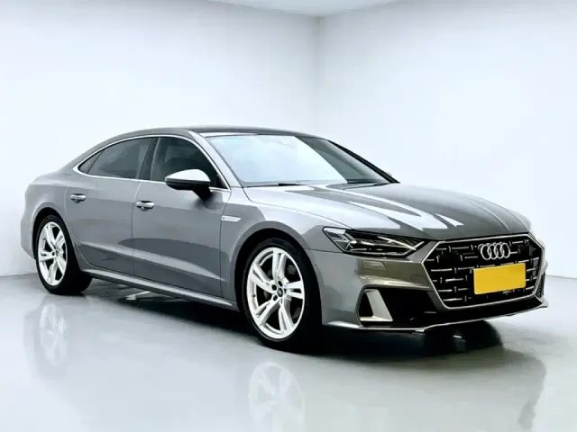 Audi A7L — Фото автомобиля 3