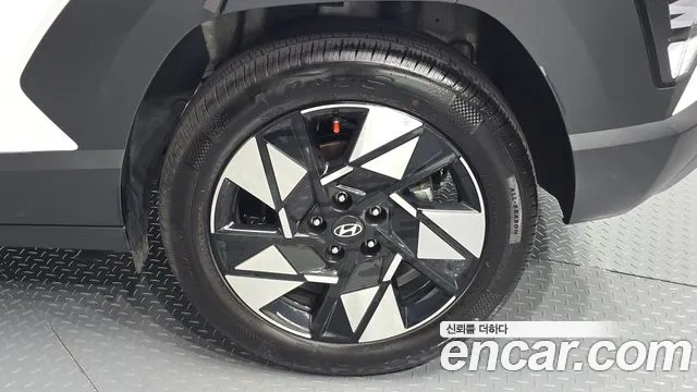 Hyundai Kona SX2 — Фото автомобиля 5