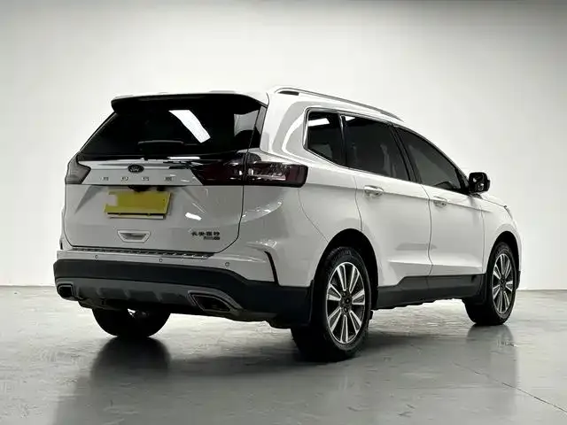 Ford Edge — Фото автомобиля 9