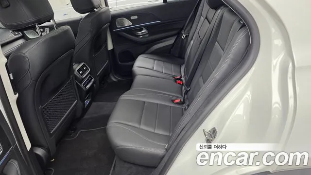 Mercedes-Benz GLE-Class — Фото автомобиля 16