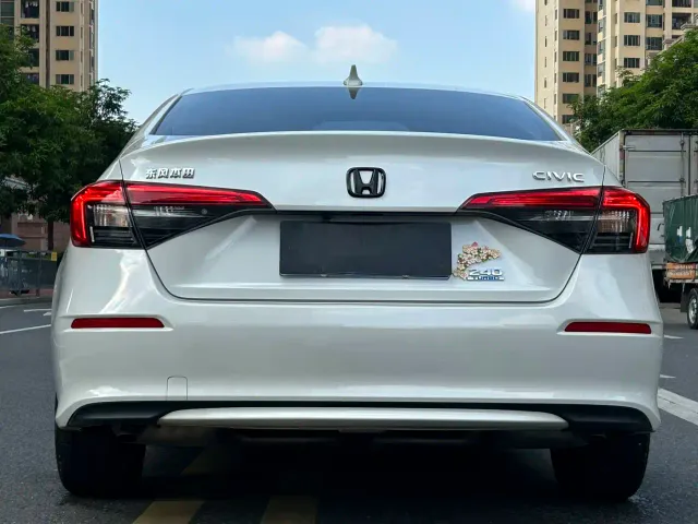 Honda Civic — Фото автомобиля 5