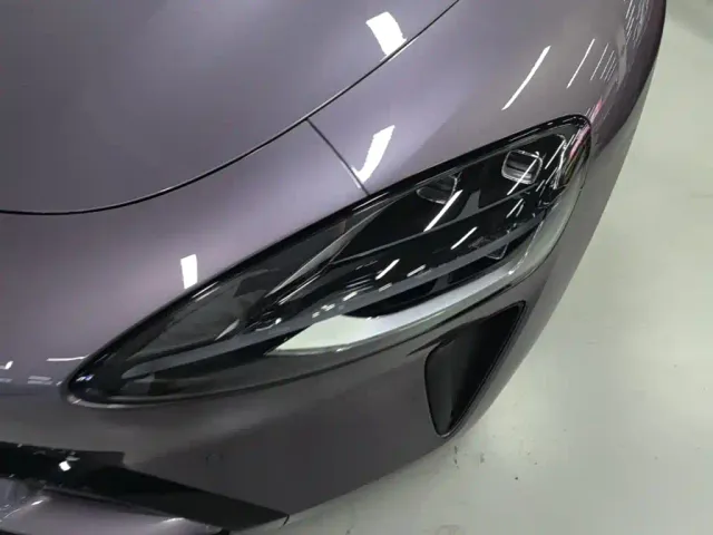 Xiaomi SU7 — Фото автомобиля 23
