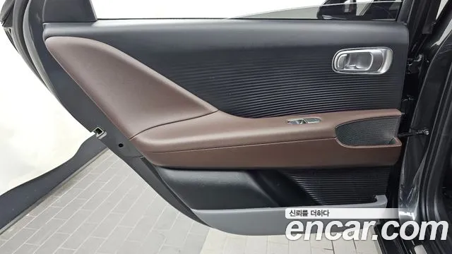 Hyundai Ioniq 6 — Фото автомобиля 14