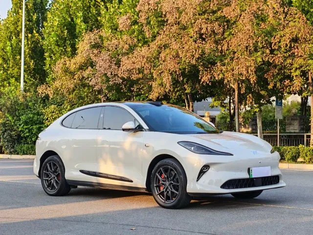 IM Motors LS6 — Фото автомобиля 3