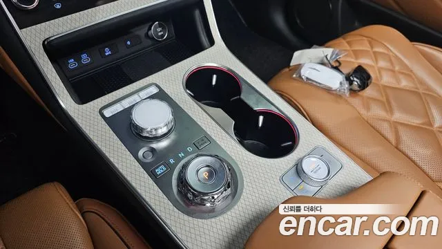 Genesis GV80 — Фото автомобиля 12