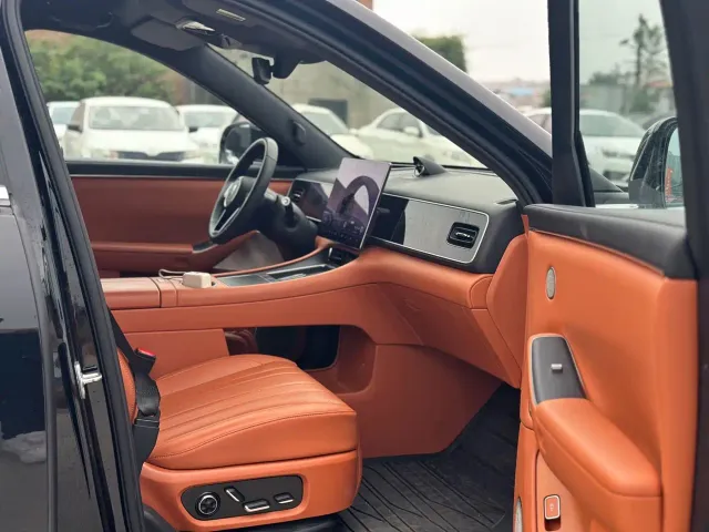 Aito M7 — Фото автомобиля 6