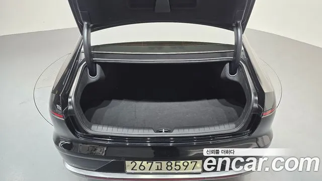 Hyundai Grandeur GN7 — Фото автомобиля 30