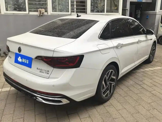 Volkswagen Sagitar — Фото автомобиля 3
