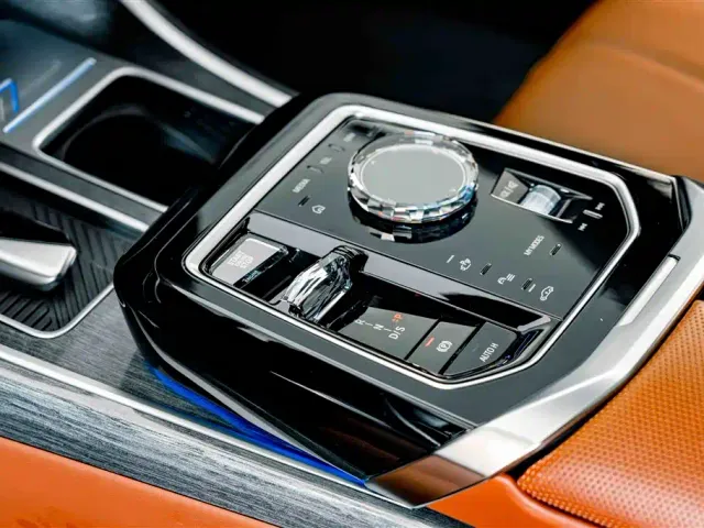 BMW 7 Series — Фото автомобиля 18