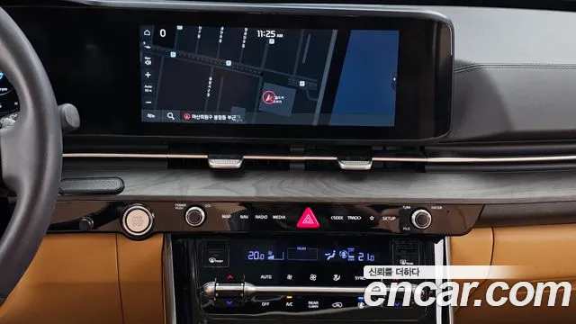Kia Carnival Generation 4 — Фото автомобиля 14