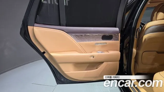 Genesis G90 Бензин 3.5 турбо AWD — Фото автомобиля 22