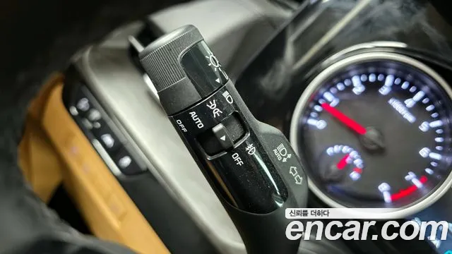 Kia Canival Carnival 4 поколение Бензин 9 мест Prestige — Фото автомобиля 28