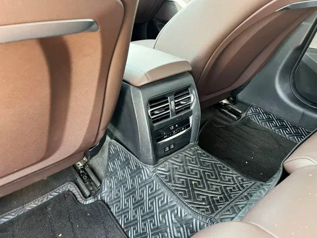 BMW 3 Series — Фото автомобиля 12