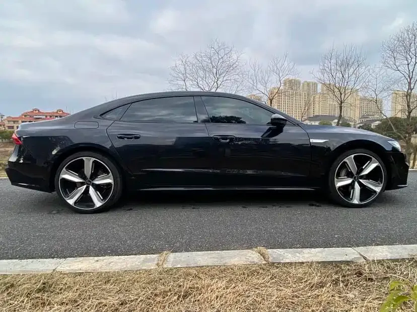 Audi Audi A7L 2024 45 TFSI quattro S-line Black Warrior Edition — Фото автомобиля 4