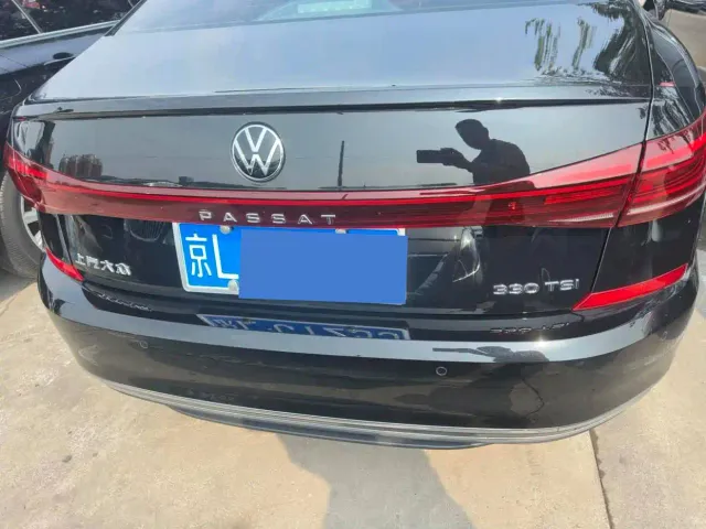 Volkswagen Passat — Фото автомобиля 5