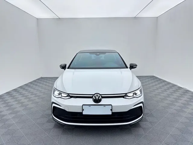 Volkswagen Golf — Фото автомобиля 2