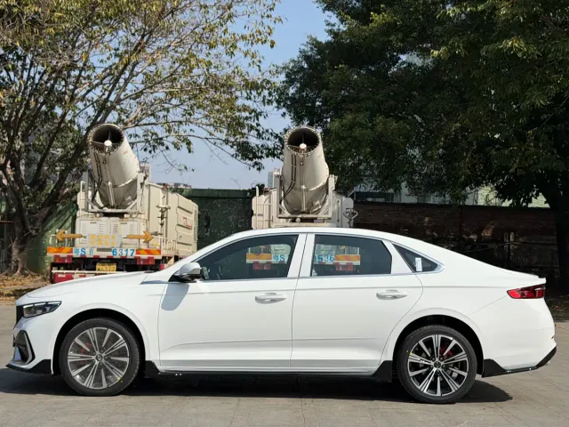 Geely Xingrui — Фото автомобиля 4