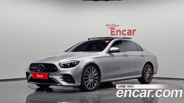 Фотография автомобиля — Mercedes-Benz E-Class W213