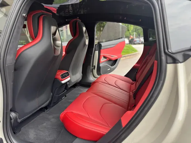Xiaomi SU7 — Фото автомобиля 7