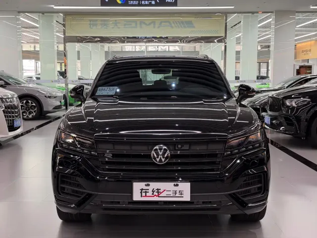 Volkswagen Touareg — Фото автомобиля 2
