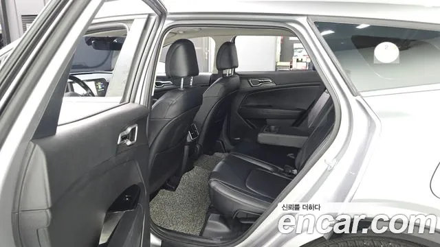 Kia Sportage Sportage 5-е поколение Дизель 2.0 2WD — Фото автомобиля 11