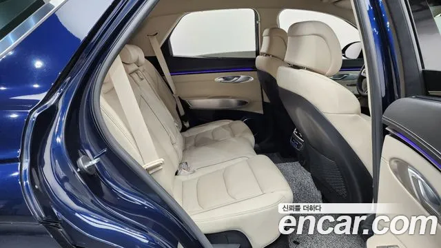 Genesis GV70 2.5T Бензин AWD — Фото автомобиля 10