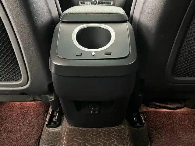 Volvo XC60 — Фото автомобиля 16