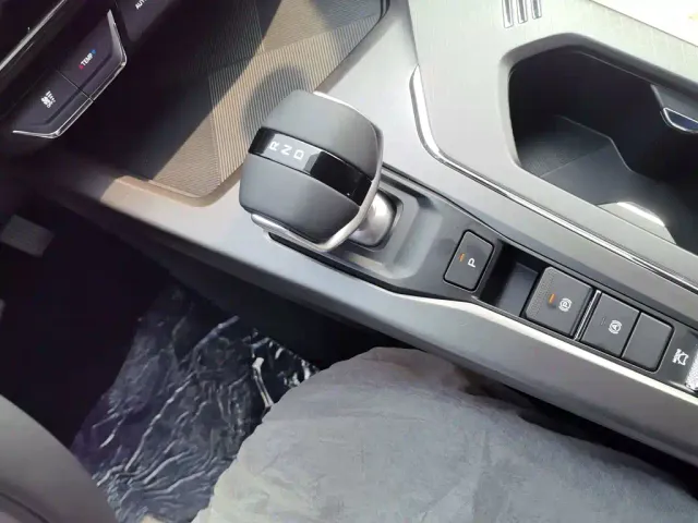 Changan X5 Plus — Фото автомобиля 9
