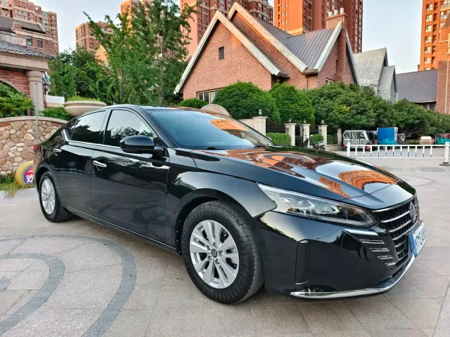 Nissan Teana — Фото автомобиля 2