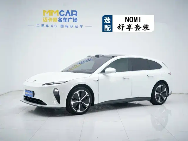 Фотография автомобиля — Nio ET5 Touring