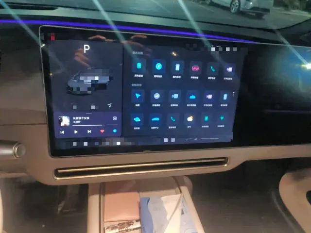 Li Auto i6 — Фото автомобиля 9