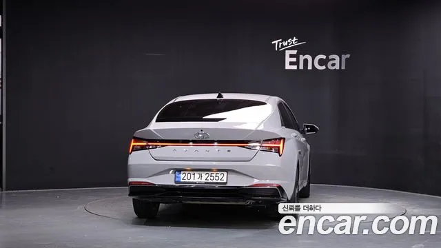 Hyundai Avante CN7 — Фото автомобиля 4