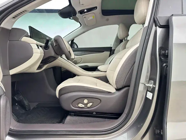 IM Motors LS6 — Фото автомобиля 15
