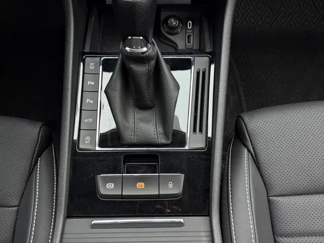 Skoda Superb — Фото автомобиля 10