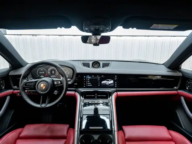 Porsche Panamera — Фото автомобиля 15