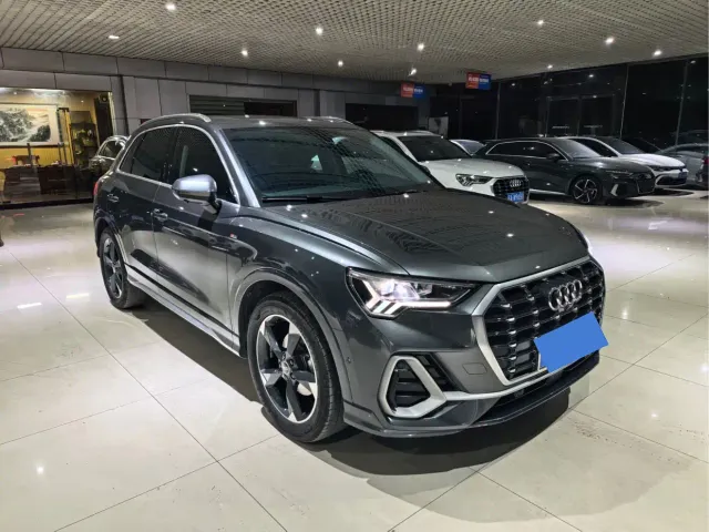 Audi Q3 — Фото автомобиля 3