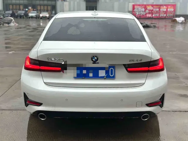 BMW 3 Series — Фото автомобиля 4