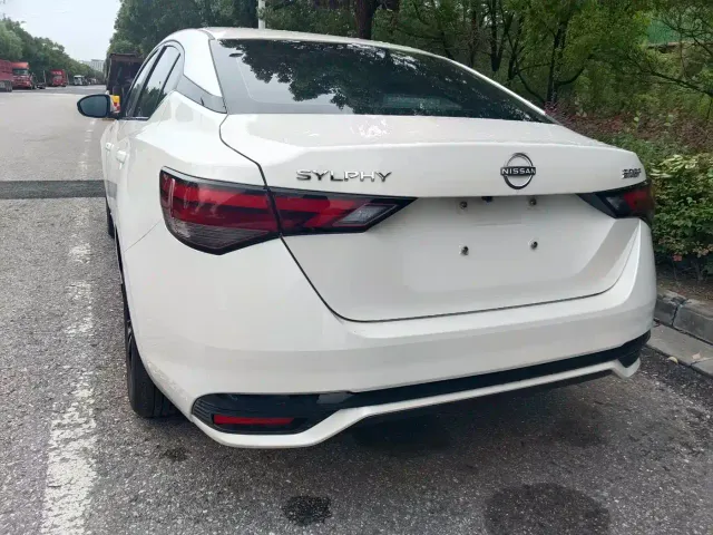 Nissan Sylphy — Фото автомобиля 6