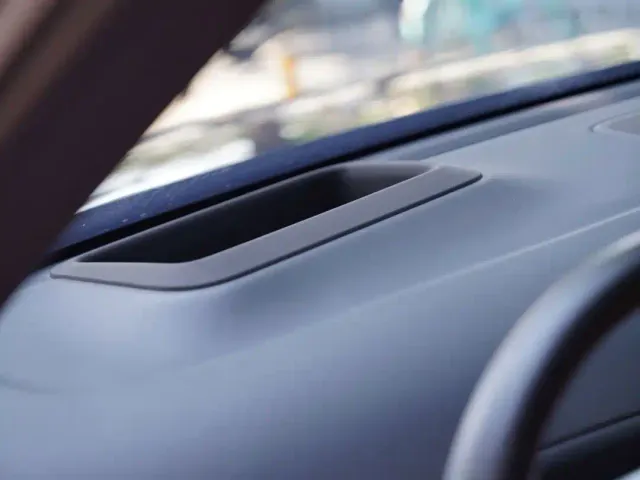 Li Auto L8 — Фото автомобиля 17