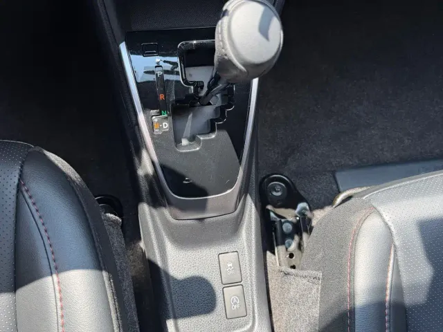 Toyota YARiS L Zhi Xuan — Фото автомобиля 12