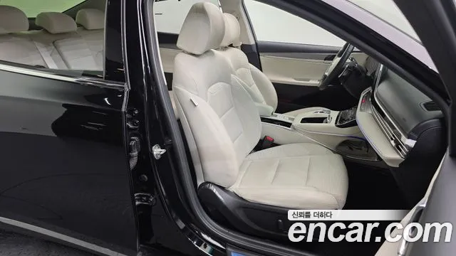 Hyundai Grandeur New — Фото автомобиля 16