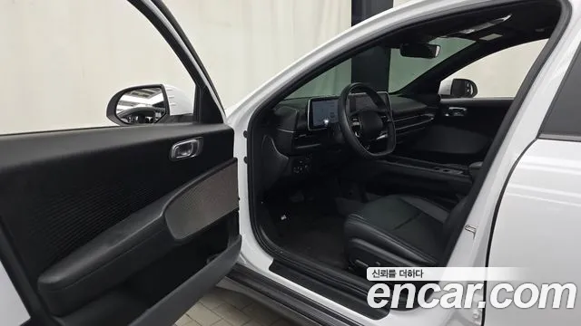 Hyundai Ioniq 6 — Фото автомобиля 10