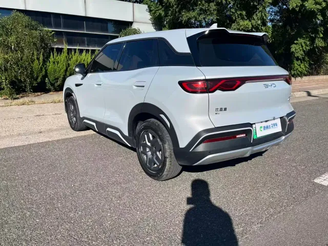BYD Yuan UP — Фото автомобиля 2