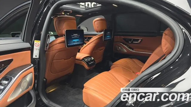Mercedes-Benz S-Class — Фото автомобиля 10