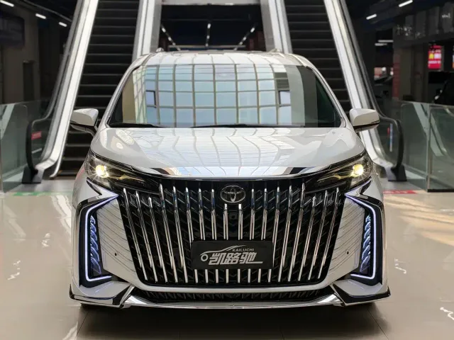 Toyota Granvia — Фото автомобиля 2