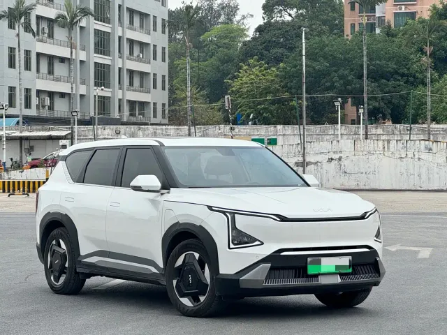 Kia EV5 — Фото автомобиля 3