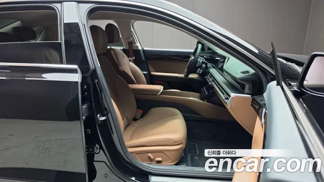 Hyundai Grandeur GN7 — Фото автомобиля 16
