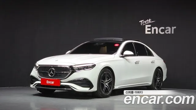 Фотография автомобиля — Mercedes-Benz E-Class